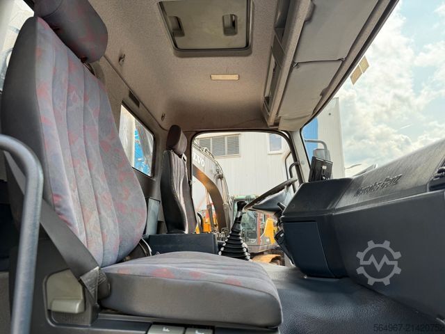 Wrecker MERCEDES-BENZ 2535 Actros MP1 Baumaschinentrans. KRAN + RAMPE