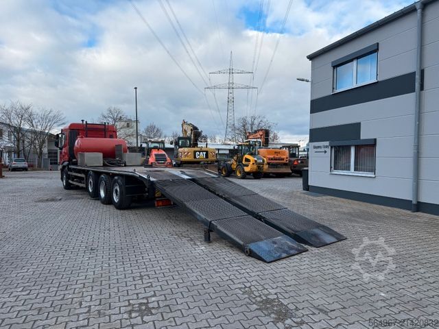Car carrier truck IVECO AS320S50 Baumaschinentransporter hydr. Rampe