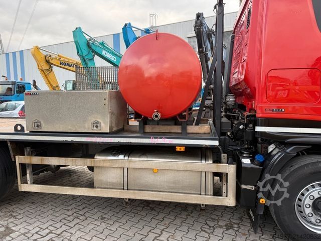 Car carrier truck IVECO AS320S50 Baumaschinentransporter hydr. Rampe