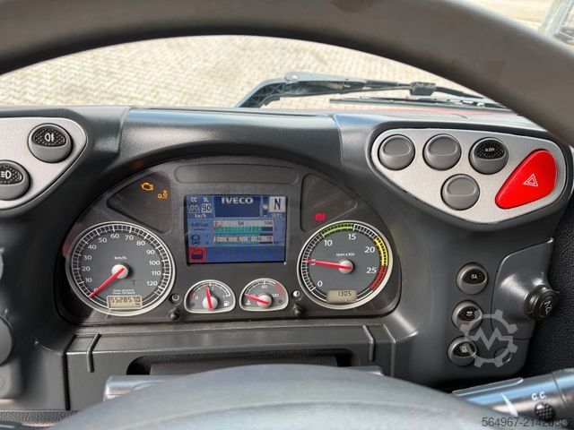 Car carrier truck IVECO AS320S50 Baumaschinentransporter hydr. Rampe