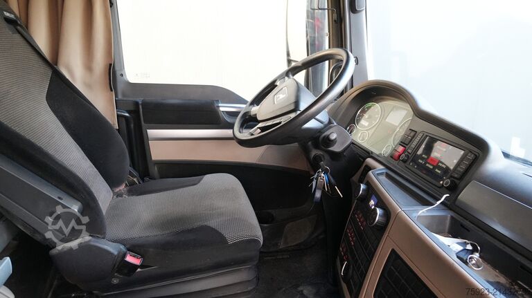 Standard-SZM MAN TGX 18.420 tractor unit 568.600KM