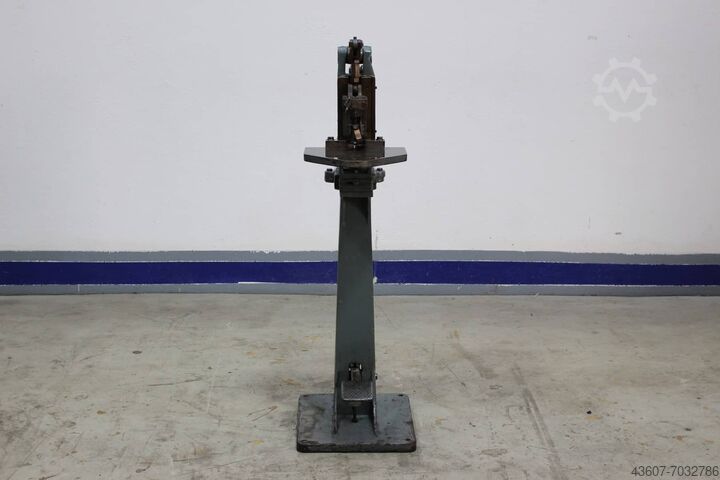 Corner Pulling Machine FOMM CPM