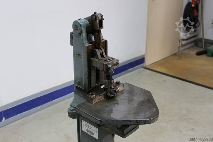 Corner Pulling Machine FOMM CPM