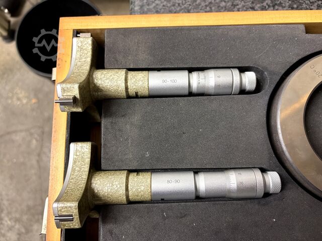 Lot of three-point internal micrometers Three-Point Internal Micrometer
