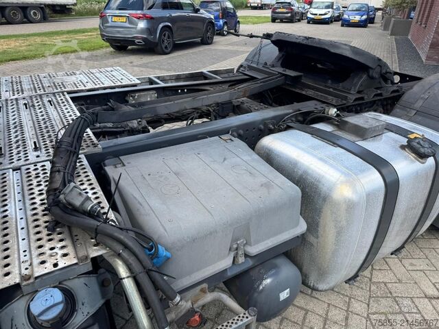 Standard tractor Mercedes-Benz ANTOS 1933 / NL Truck + APK-TuV 4-2026