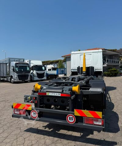 Abrollkipper DAF XF 530 FAN con scarrabile GUIMATRAG 26 t
