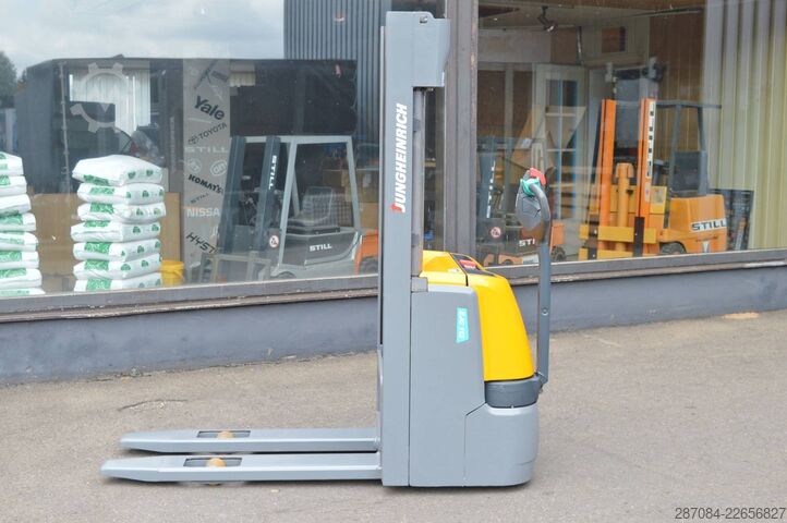 Hochhubwagen Jungheinrich EJC 112