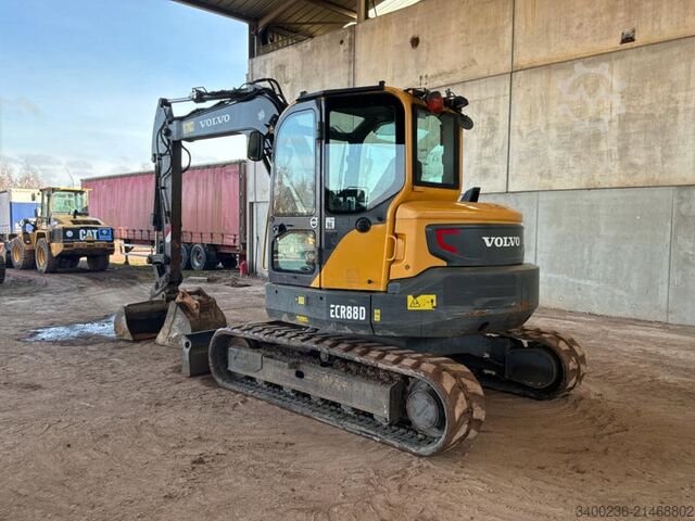 Crawler excavator Volvo ECR88D