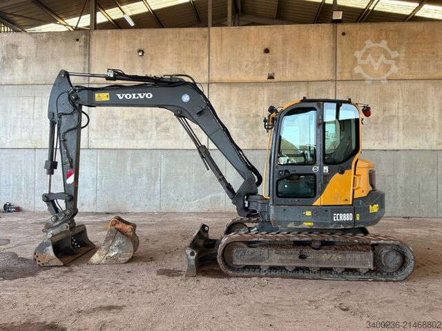 Crawler excavator Volvo ECR88D