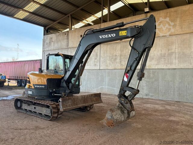 Crawler excavator Volvo ECR88D