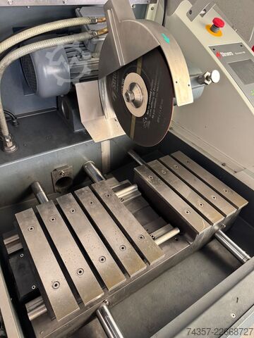Struers Discotom-100 cutting machine Struers Discotom-100