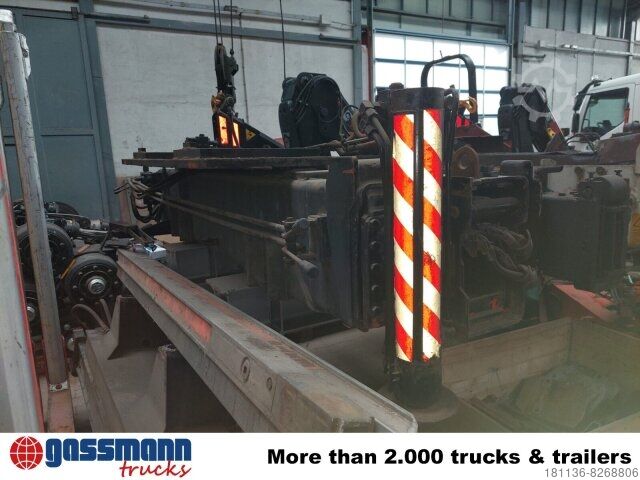 Truck mounted crane  Versch. Abstützung für Kräne, mehrfach
