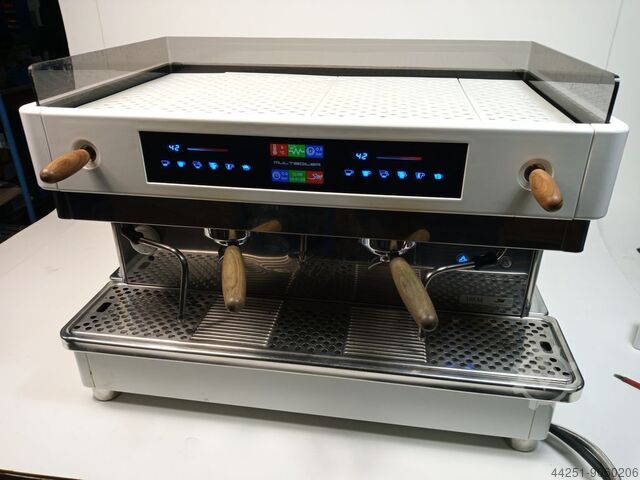 HUBERT® 2.0 gal Thermal Gravity Coffee & Tea Dispenser