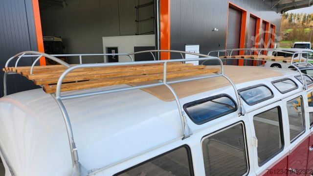 Minibus VOLKSWAGEN T 1 Samba mit Safarifenster