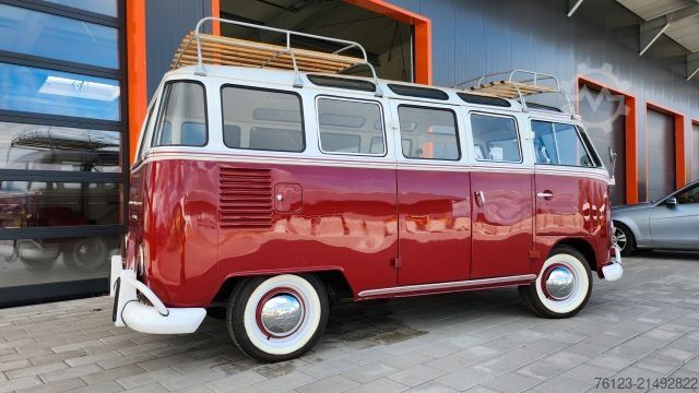 Minibus VOLKSWAGEN T 1 Samba mit Safarifenster