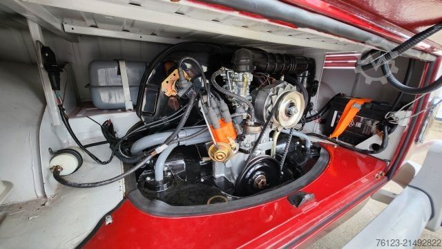 Minibus VOLKSWAGEN T 1 Samba mit Safarifenster