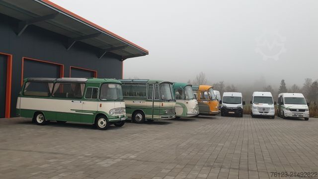 Minibus VOLKSWAGEN T 1 Samba mit Safarifenster