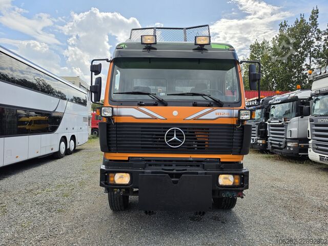 Three-sided tipper truck Mercedes-Benz 1824 AK/ 36 V6 Blatt/Blatt Manual