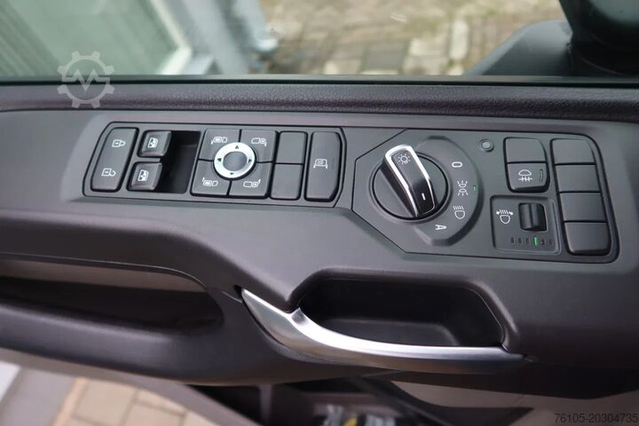 Koffer Scania P250 Bak+Dhollandia 2.000 kg 4x2  6 Cilinder