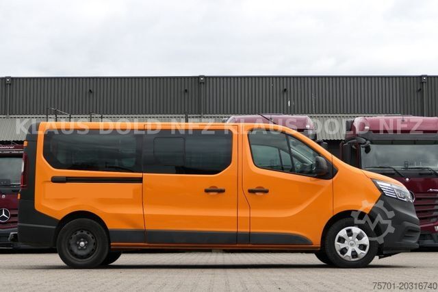 Minibus RENAULT Trafic Combi 9-Sitze Unfallschaden