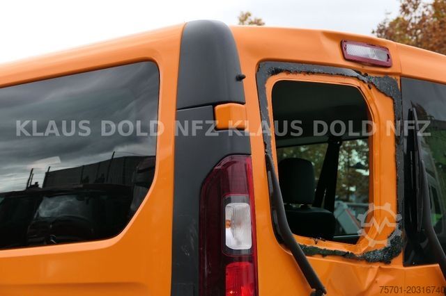 Minibus RENAULT Trafic Combi 9-Sitze Unfallschaden