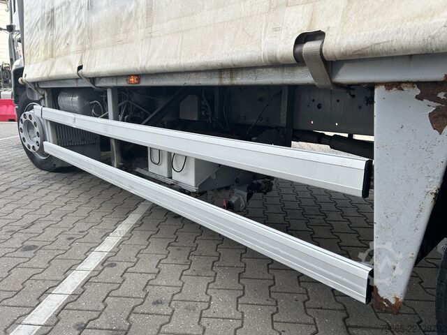 Schiebeplane Volvo FL 6E 220 Euro 3 / Curtainside / Loadlift / Get...