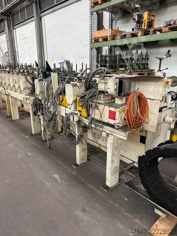 Profilieranlage-– 44 angetriebene Stn Dreistern P3.100.40/3