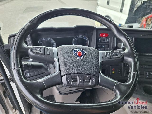 LKW-Fahrgestell Scania P 320 B4x2LB - Glasaufbau!!! mit HIAB 138 ES-3 Kra