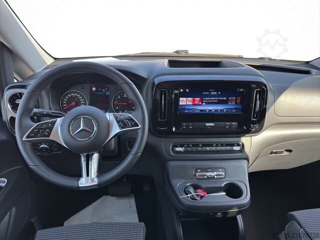 Minibus Mercedes-Benz Vito 114 CDI Tourer PRO Lang ACC AHK AUT Kam. LM