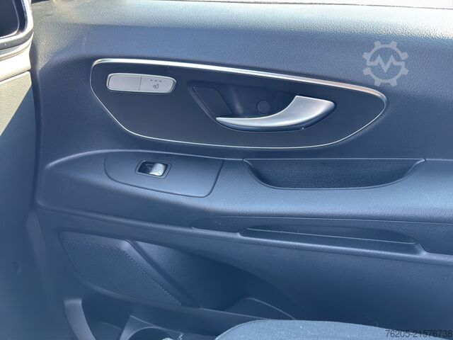 Minibus Mercedes-Benz Vito 114 CDI Tourer PRO Lang ACC AHK AUT Kam. LM