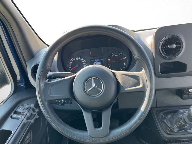 Pritschenwagen Mercedes-Benz Sprinter 211 CDI  Doka Pritsche  Klima