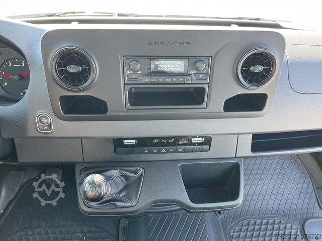 Pritschenwagen Mercedes-Benz Sprinter 211 CDI  Doka Pritsche  Klima