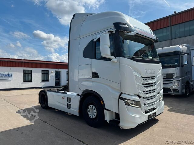 Standard SZM IVECO S-WAY 480 * RETARDER * VOLLVERKLEIDUNG *