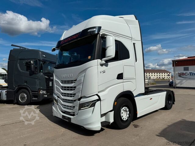 Standard SZM IVECO S-WAY 480 * RETARDER * VOLLVERKLEIDUNG *