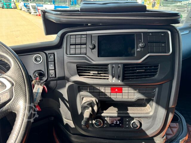 Standard SZM IVECO S-WAY 480 * RETARDER * VOLLVERKLEIDUNG *