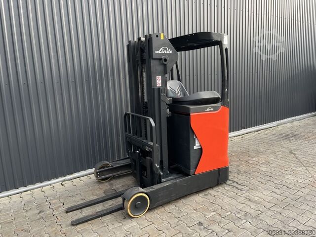 Schubmaststapler Linde R14-01