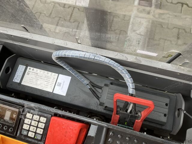 Pedestrian Stacker Jungheinrich EJC112