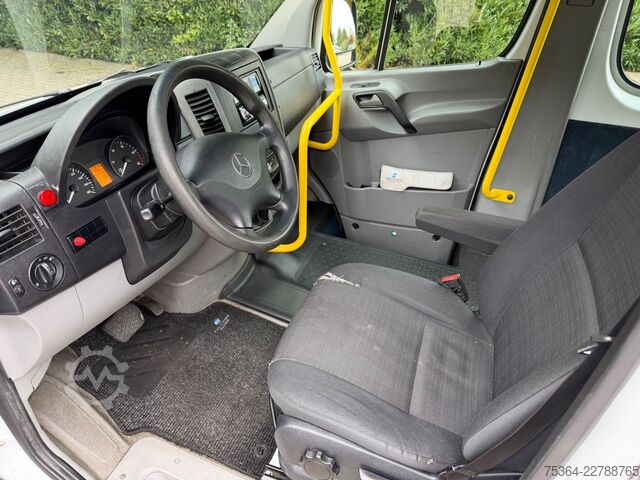 Minibus MERCEDES-BENZ Sprinter 313 BlueTEC 9 Sitze Rollstuhllift Klima