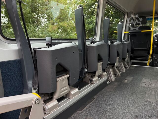 Minibus MERCEDES-BENZ Sprinter 313 BlueTEC 9 Sitze Rollstuhllift Klima