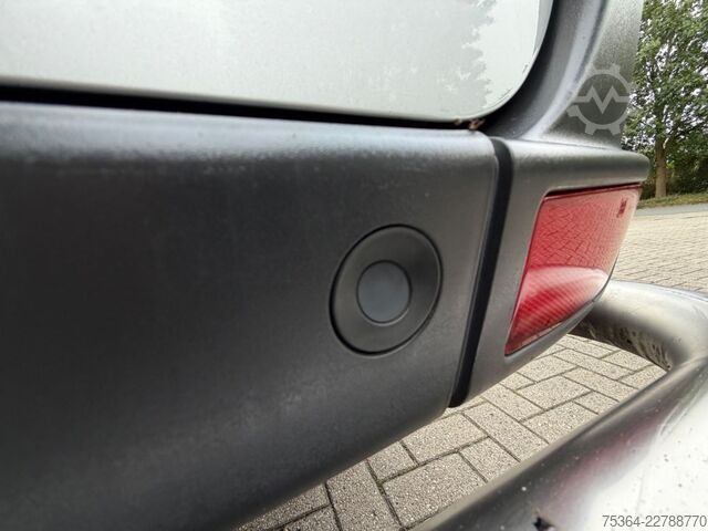 Minibus MERCEDES-BENZ Sprinter 313 BlueTEC 9 Sitze Rollstuhllift Klima