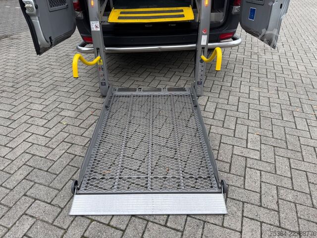 Minibus MERCEDES-BENZ Sprinter 313 BlueTEC 9 Sitze Rollstuhllift Klima