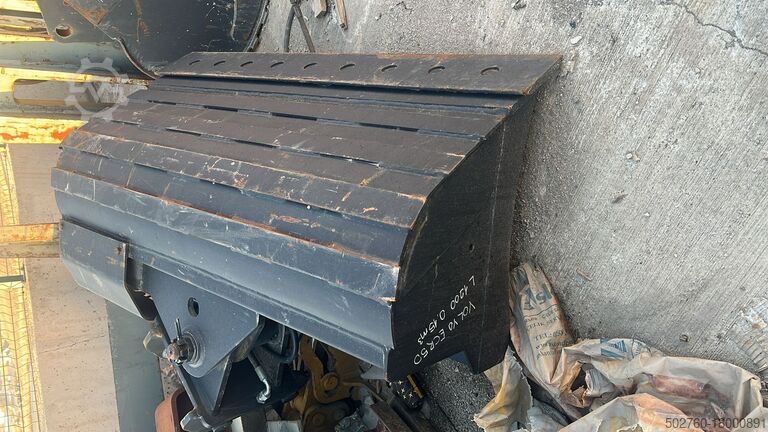 Tilt bucket Volvo ECR50