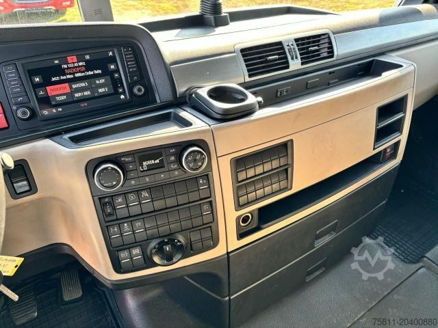 Standard SZM MAN TGX 18.500 4x2 + SKIRTS + FRIDGE + RETARDER ZV