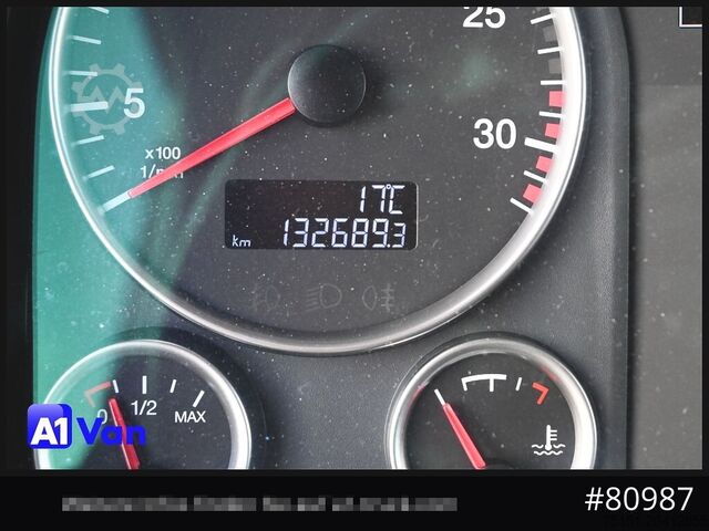 Box van MAN TGL 8.190 4x2 L-Haus Schlafkabine