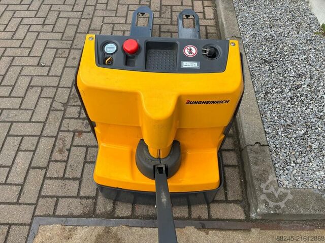 Elektrischer Niederhubwagen Jungheinrich EJE M13 VS-22084 JUNGHEINRICH EJE M13