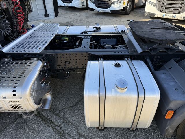 Standard SZM Iveco SWAY 490