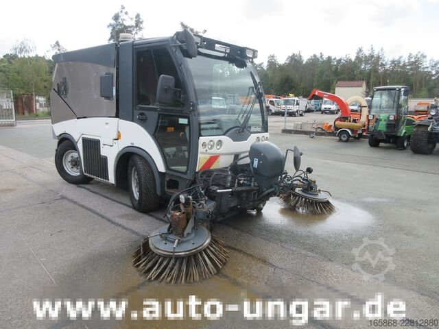 Kehrmaschine Hako CityMaster CM 2000 Bj. 2015 2-Besen-Syst