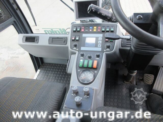 Kehrmaschine Hako CityMaster CM 2000 Bj. 2015 2-Besen-Syst