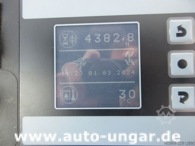Kehrmaschine Hako CityMaster CM 2000 Bj. 2015 2-Besen-Syst