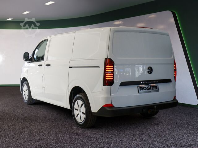 Panel van VW Transporter Kastenwagen mit L-Trennwand AHK